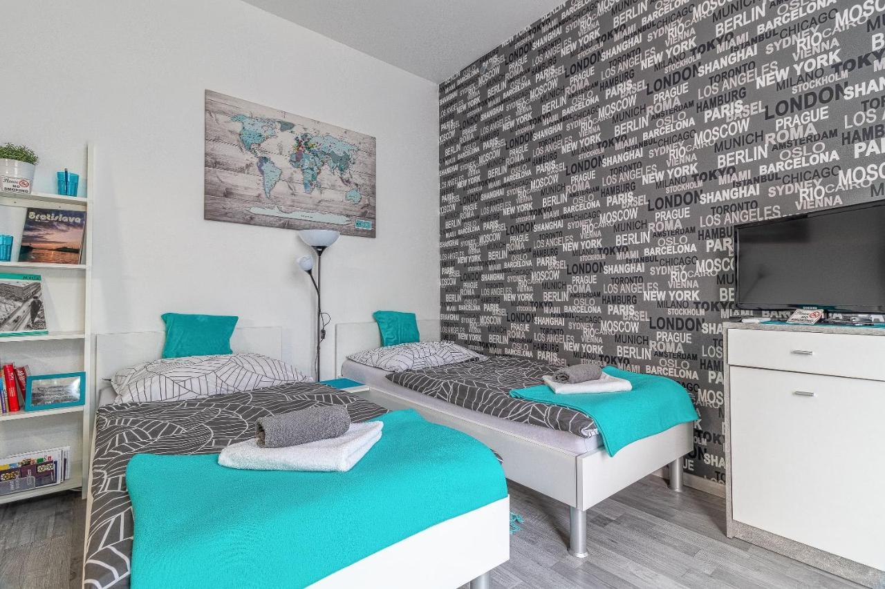 Bratislava -Apartment Near The City Center With A Balcony Экстерьер фото